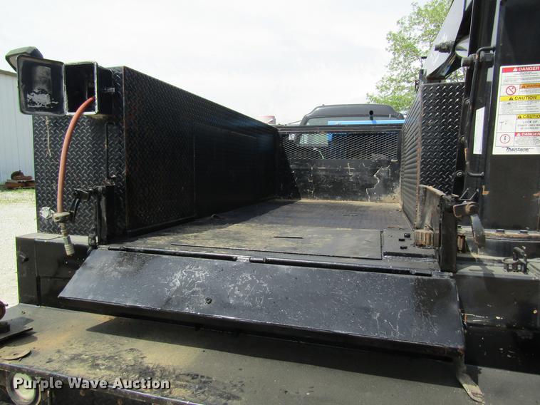 image for item DD8450 1996 GMC TopKick service truck with crane