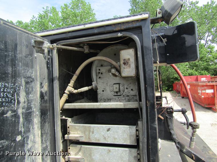 image for item DD8450 1996 GMC TopKick service truck with crane