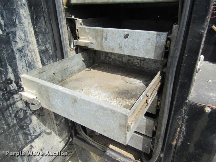 image for item DD8450 1996 GMC TopKick service truck with crane