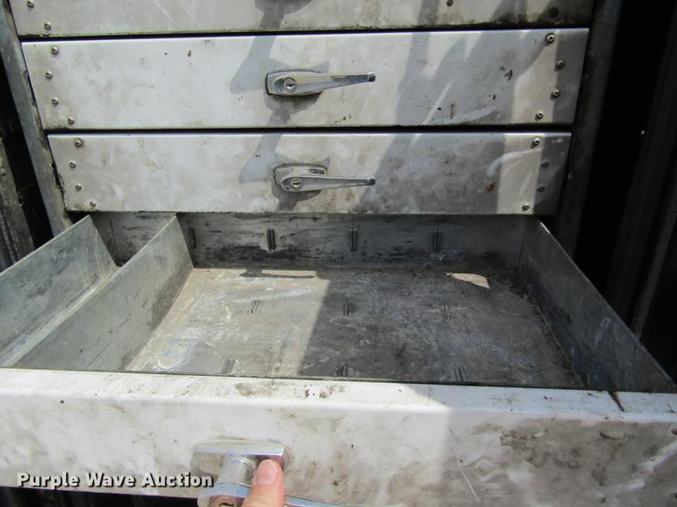 image for item DD8450 1996 GMC TopKick service truck with crane