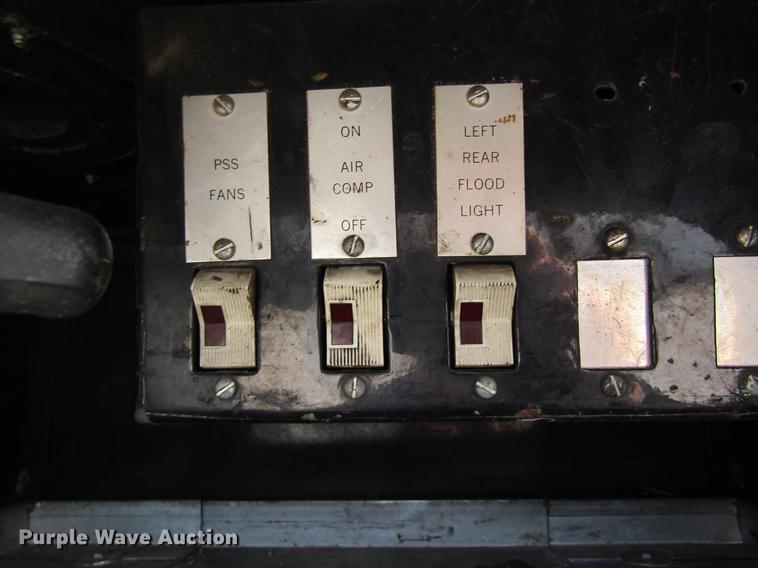 image for item DD8450 1996 GMC TopKick service truck with crane