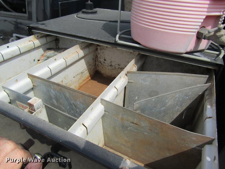 image for item DD8450 1996 GMC TopKick service truck with crane