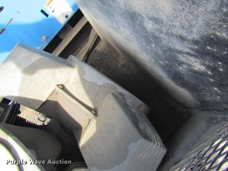 image for item DD8450 1996 GMC TopKick service truck with crane