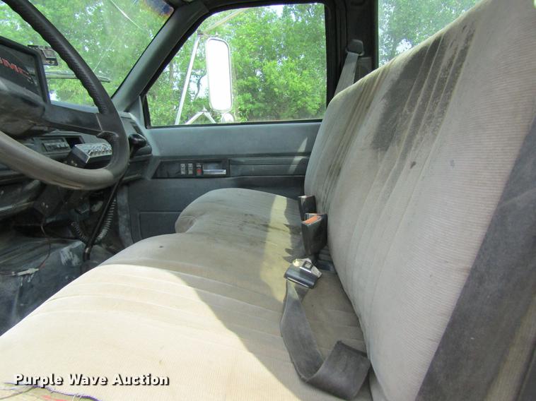 image for item DD8450 1996 GMC TopKick service truck with crane