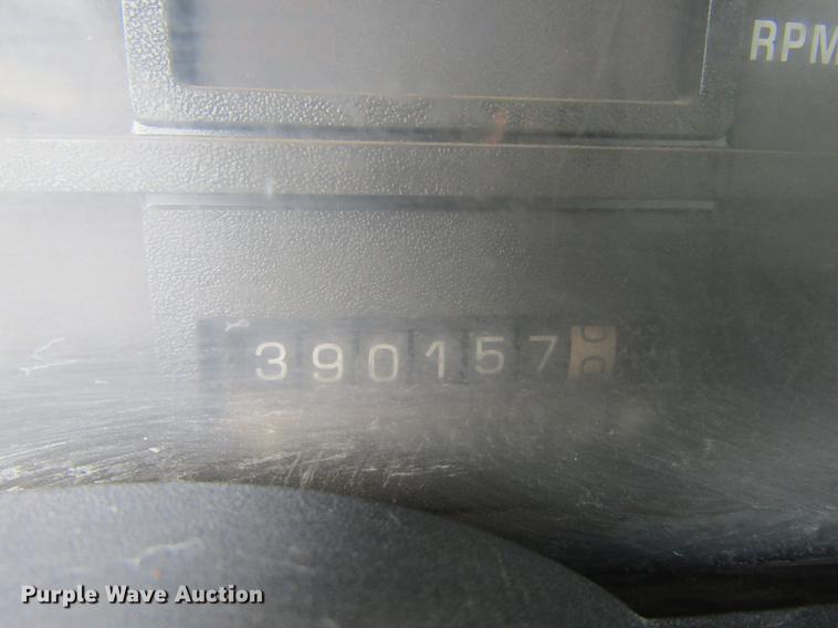 image for item DD8450 1996 GMC TopKick service truck with crane