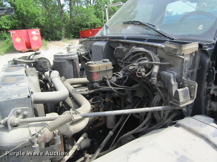 image for item DD8450 1996 GMC TopKick service truck with crane