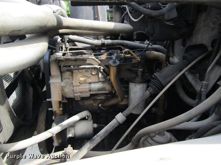 image for item DD8450 1996 GMC TopKick service truck with crane