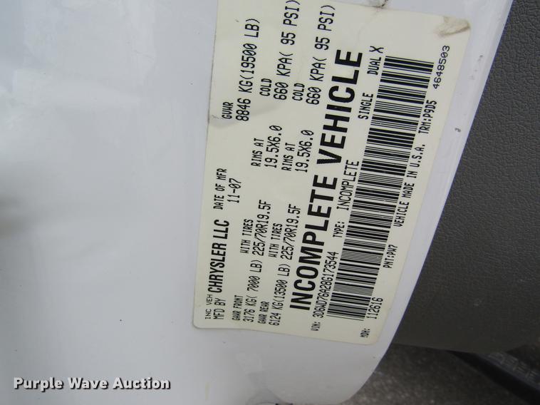 image for item DD8452 2008 Dodge Ram 5500 bucket truck