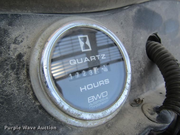 image for item DD8452 2008 Dodge Ram 5500 bucket truck