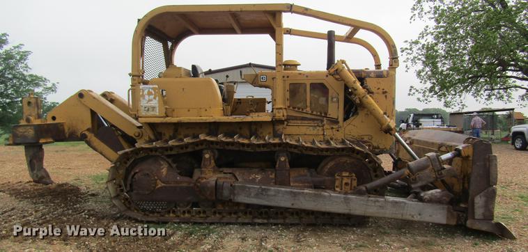 image for item DD8461 1971 Caterpillar D7F dozer