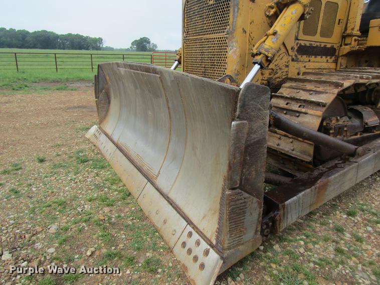 image for item DD8461 1971 Caterpillar D7F dozer