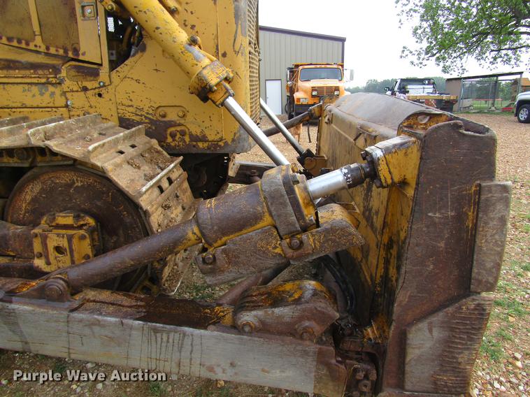 image for item DD8461 1971 Caterpillar D7F dozer