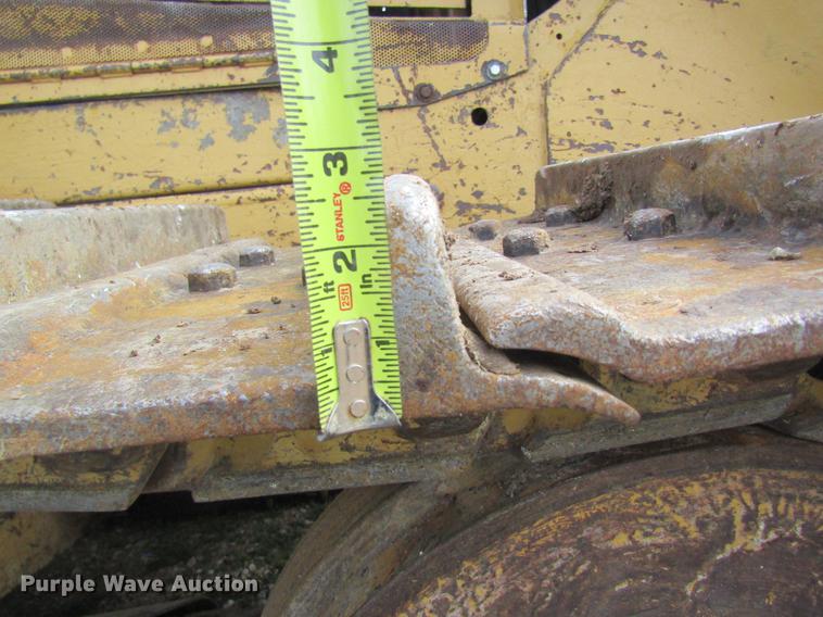 image for item DD8461 1971 Caterpillar D7F dozer