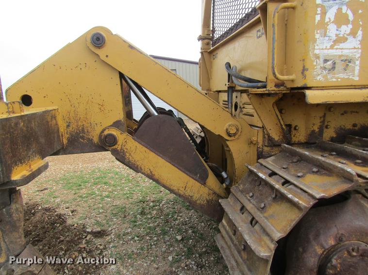 image for item DD8461 1971 Caterpillar D7F dozer