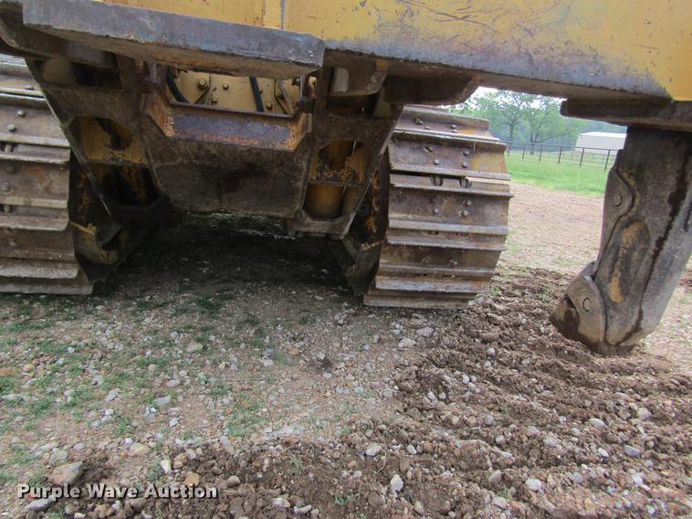 image for item DD8461 1971 Caterpillar D7F dozer