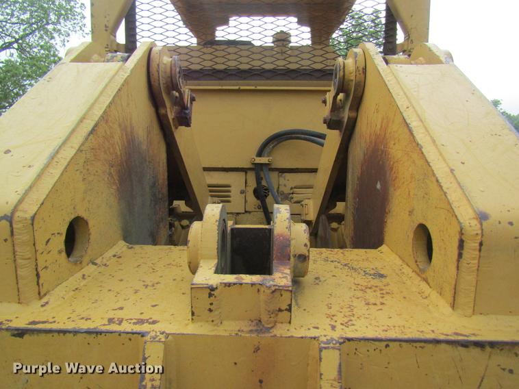 image for item DD8461 1971 Caterpillar D7F dozer