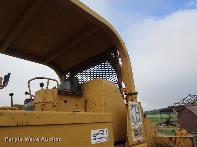 image for item DD8461 1971 Caterpillar D7F dozer