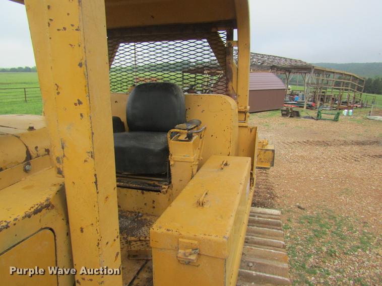 image for item DD8461 1971 Caterpillar D7F dozer
