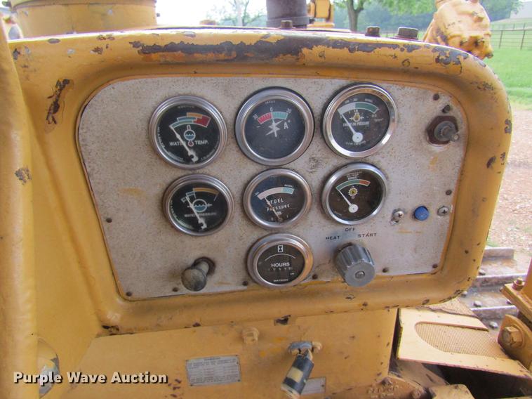 image for item DD8461 1971 Caterpillar D7F dozer