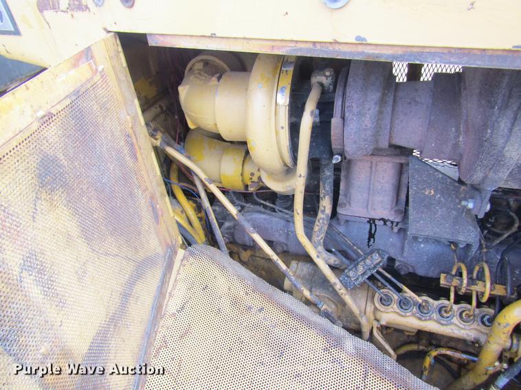 image for item DD8461 1971 Caterpillar D7F dozer