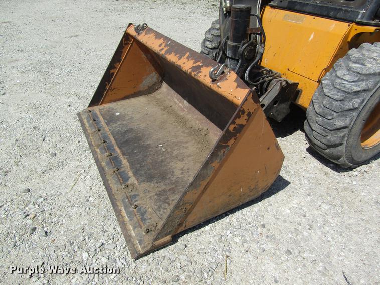 image for item DD8465 1999 JCB 185 skid steer