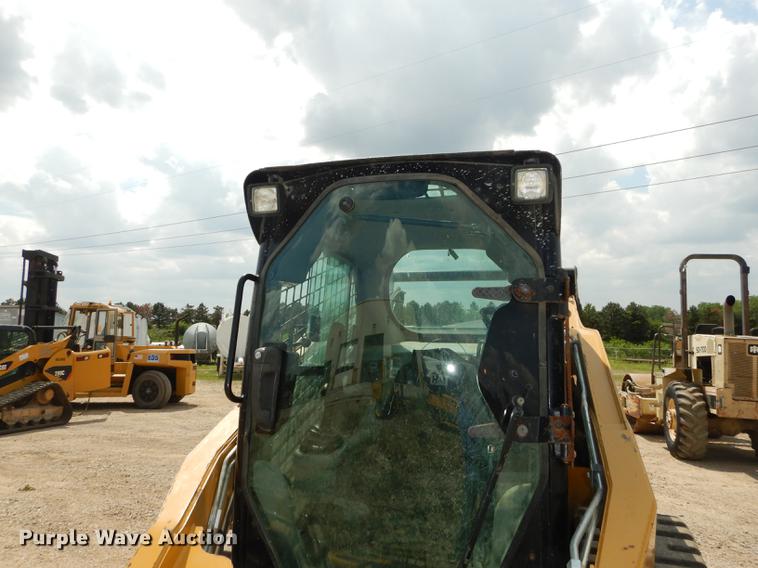 image for item DE1724 2012 Caterpillar 289C skid steer