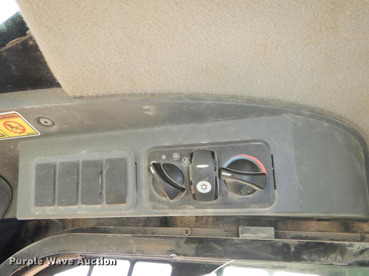 image for item DE1724 2012 Caterpillar 289C skid steer