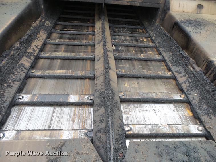 image for item DE3653 2003 Caterpillar AP1055B paver