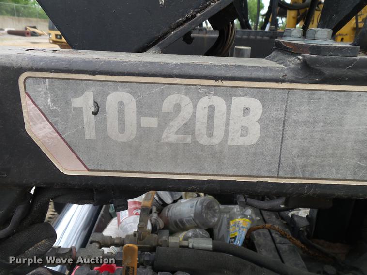 image for item DE3653 2003 Caterpillar AP1055B paver