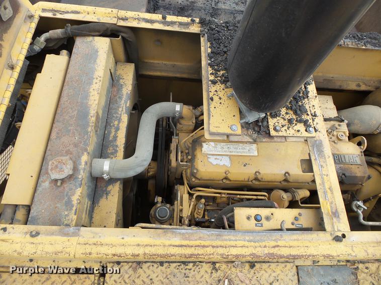 image for item DE3653 2003 Caterpillar AP1055B paver