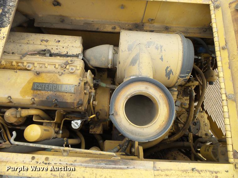 image for item DE3653 2003 Caterpillar AP1055B paver