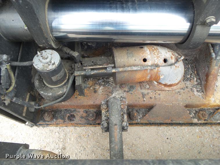 image for item DE3653 2003 Caterpillar AP1055B paver