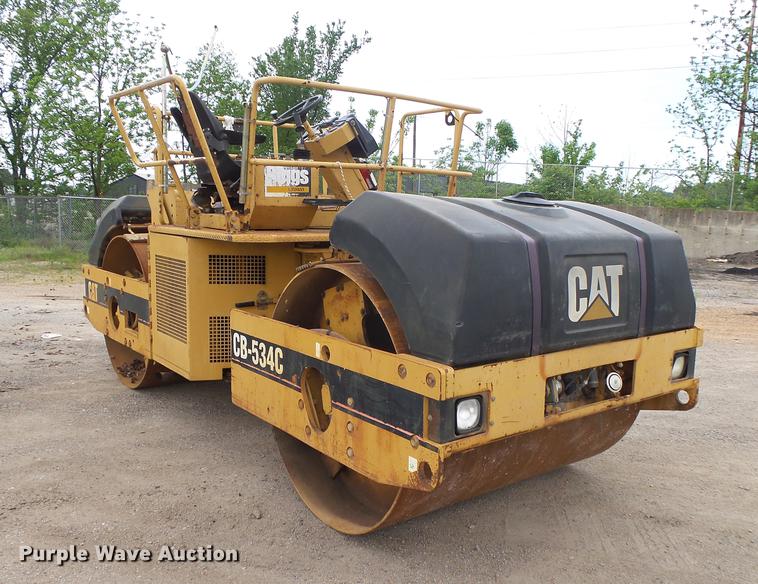 image for item DE3654 1998 Caterpillar CB534C double drum vibratory roller