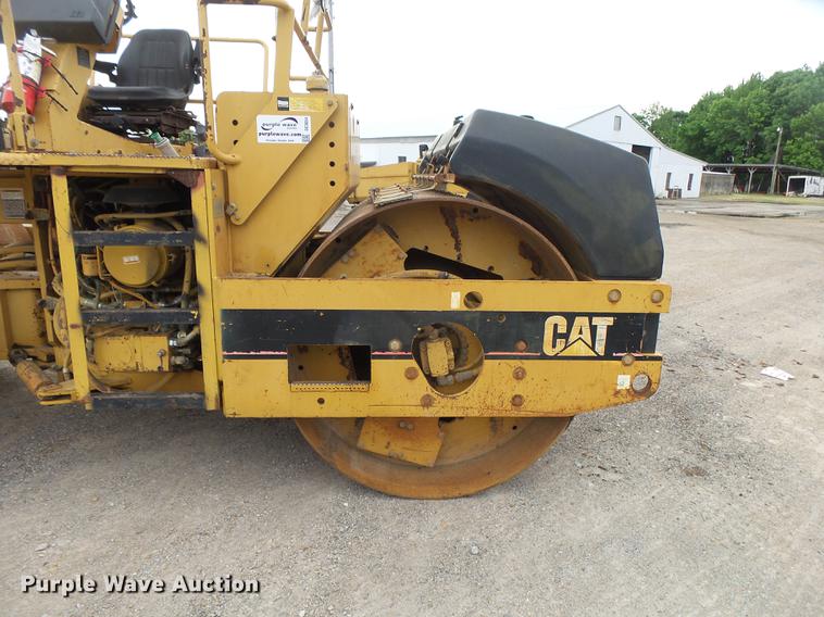image for item DE3654 1998 Caterpillar CB534C double drum vibratory roller