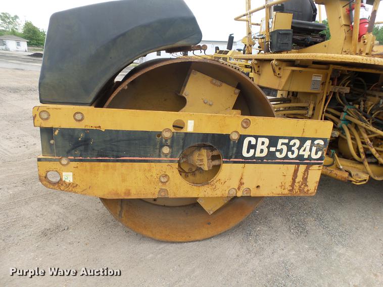 image for item DE3654 1998 Caterpillar CB534C double drum vibratory roller