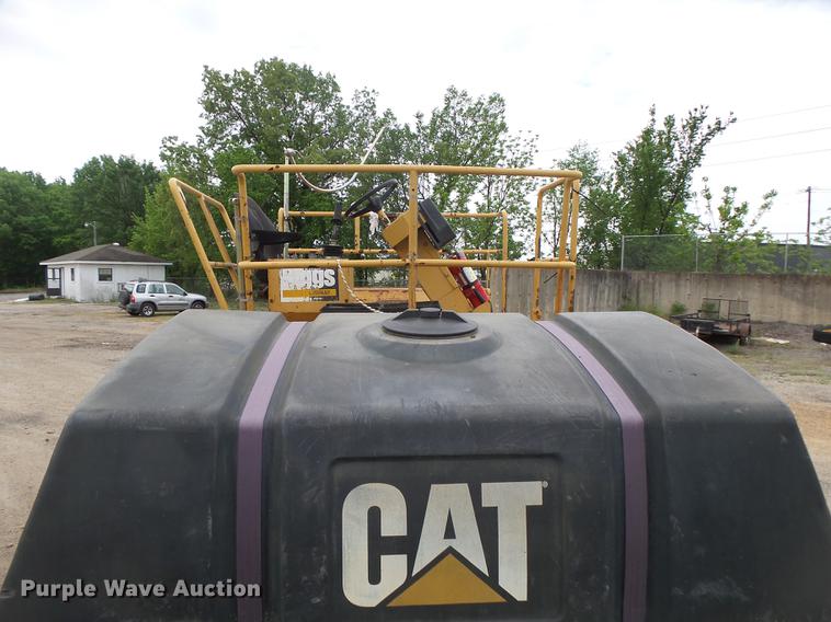 image for item DE3654 1998 Caterpillar CB534C double drum vibratory roller