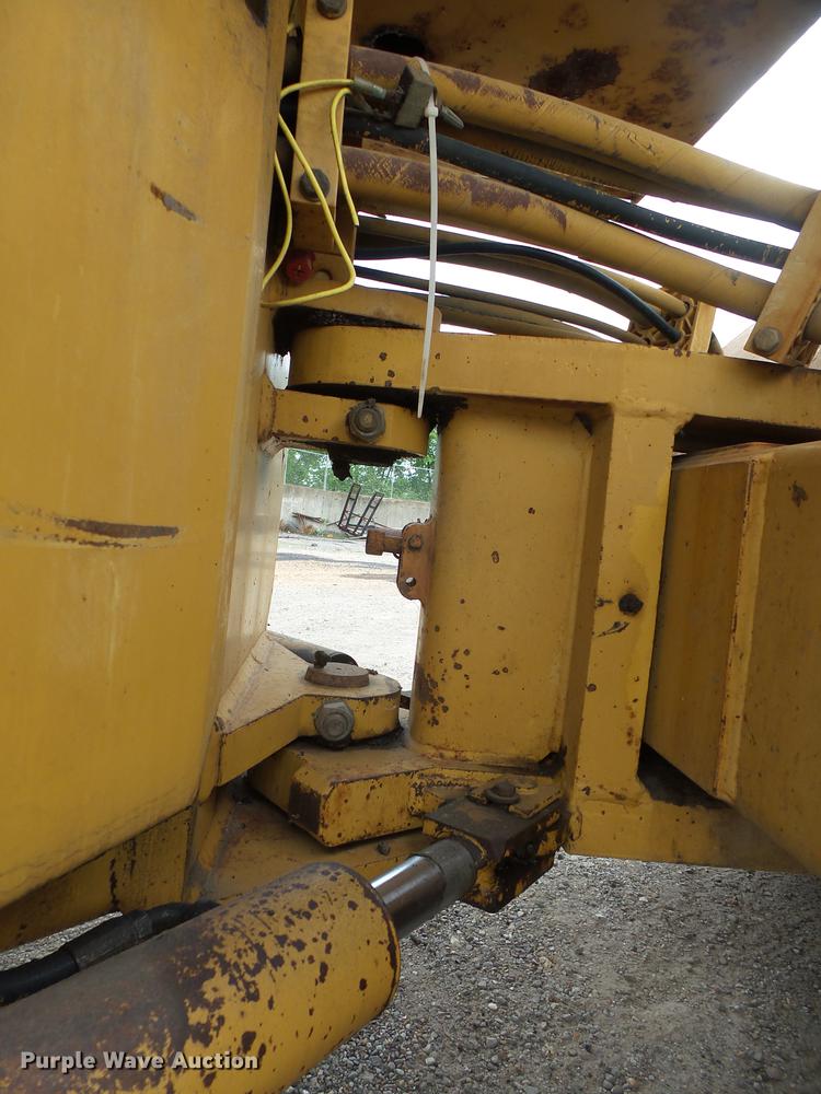 image for item DE3654 1998 Caterpillar CB534C double drum vibratory roller