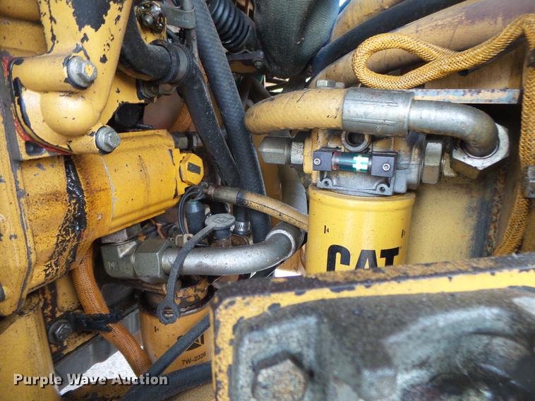 image for item DE3654 1998 Caterpillar CB534C double drum vibratory roller