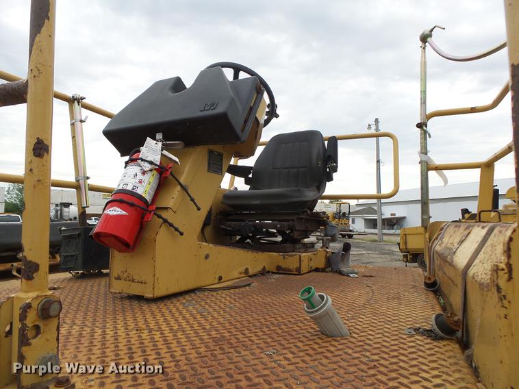 image for item DE3654 1998 Caterpillar CB534C double drum vibratory roller