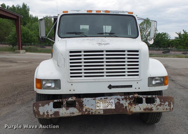 image for item DE3656 1993 International 4900 dump truck