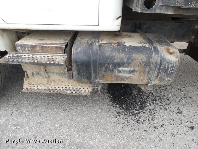 image for item DE3656 1993 International 4900 dump truck