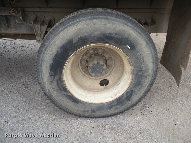 image for item DE3656 1993 International 4900 dump truck