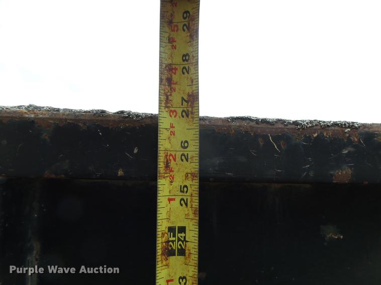 image for item DE3656 1993 International 4900 dump truck