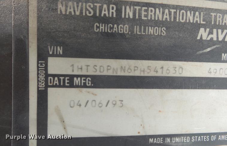 image for item DE3656 1993 International 4900 dump truck