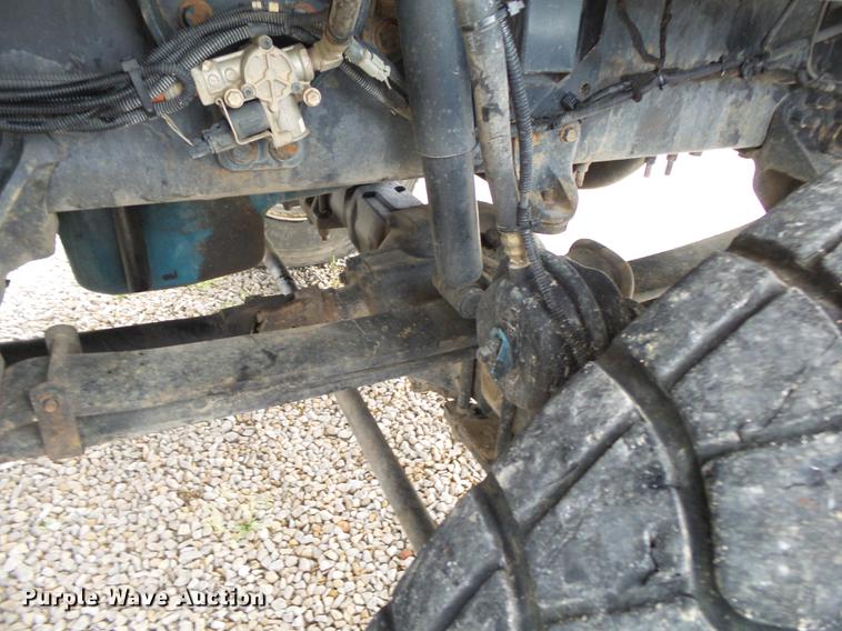 image for item DE3660 2004 International 7400 pressure digger truck