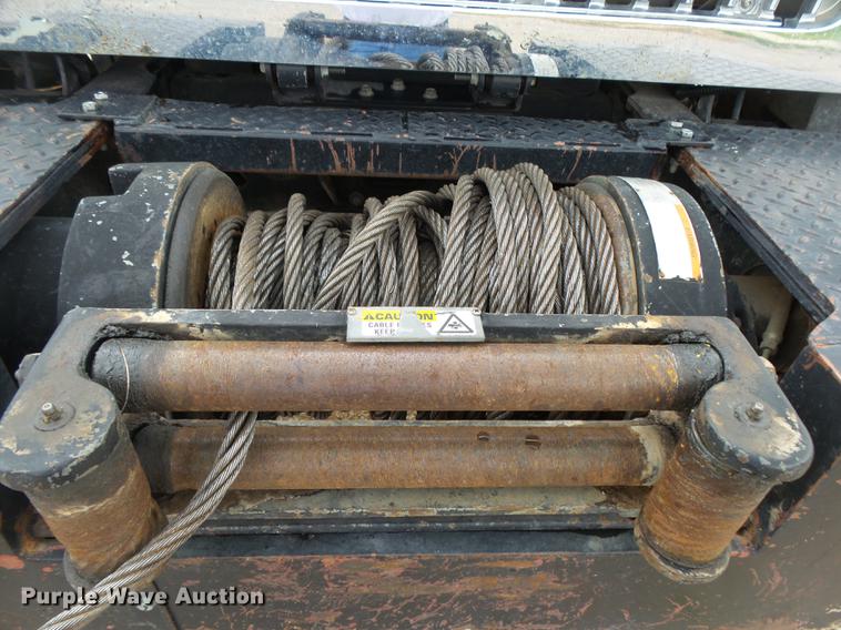 image for item DE3660 2004 International 7400 pressure digger truck