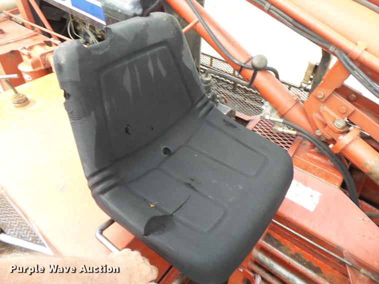 image for item DE3660 2004 International 7400 pressure digger truck