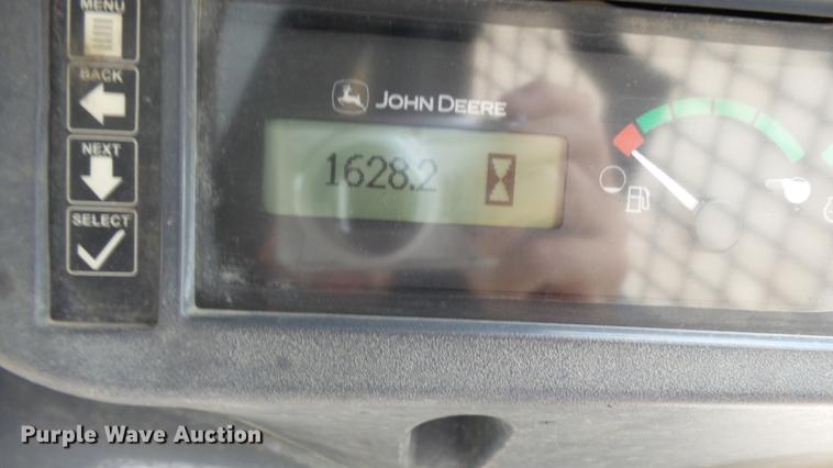 image for item DP9527 2011 John Deere 323D skid steer
