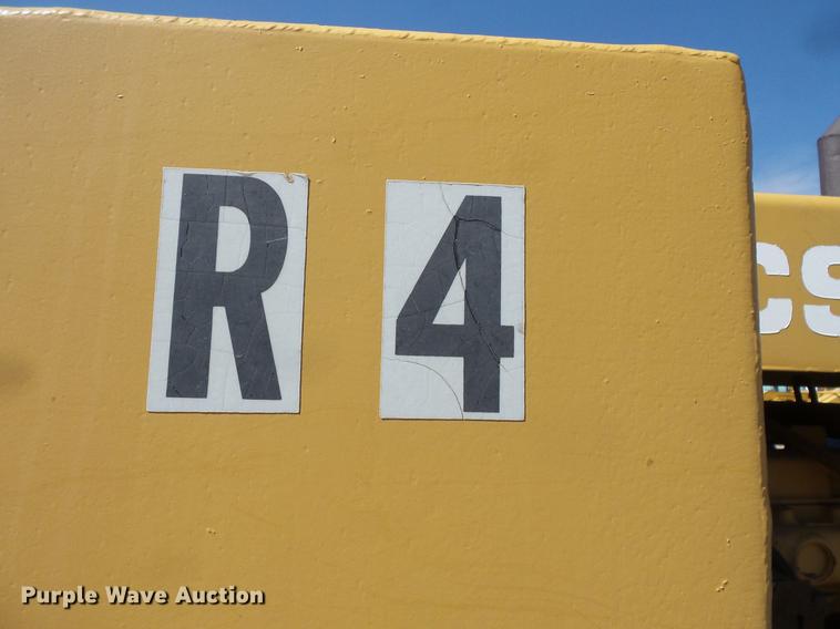 image for item DV9710 Caterpillar CS-433 single drum vibratory roller