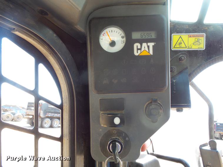 image for item DV9711 2010 Caterpillar 246C skid steer